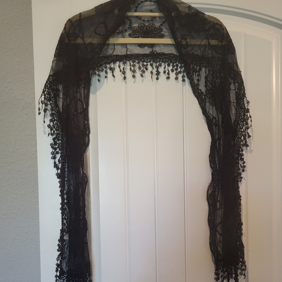 Scarf - Picture 2 of 4